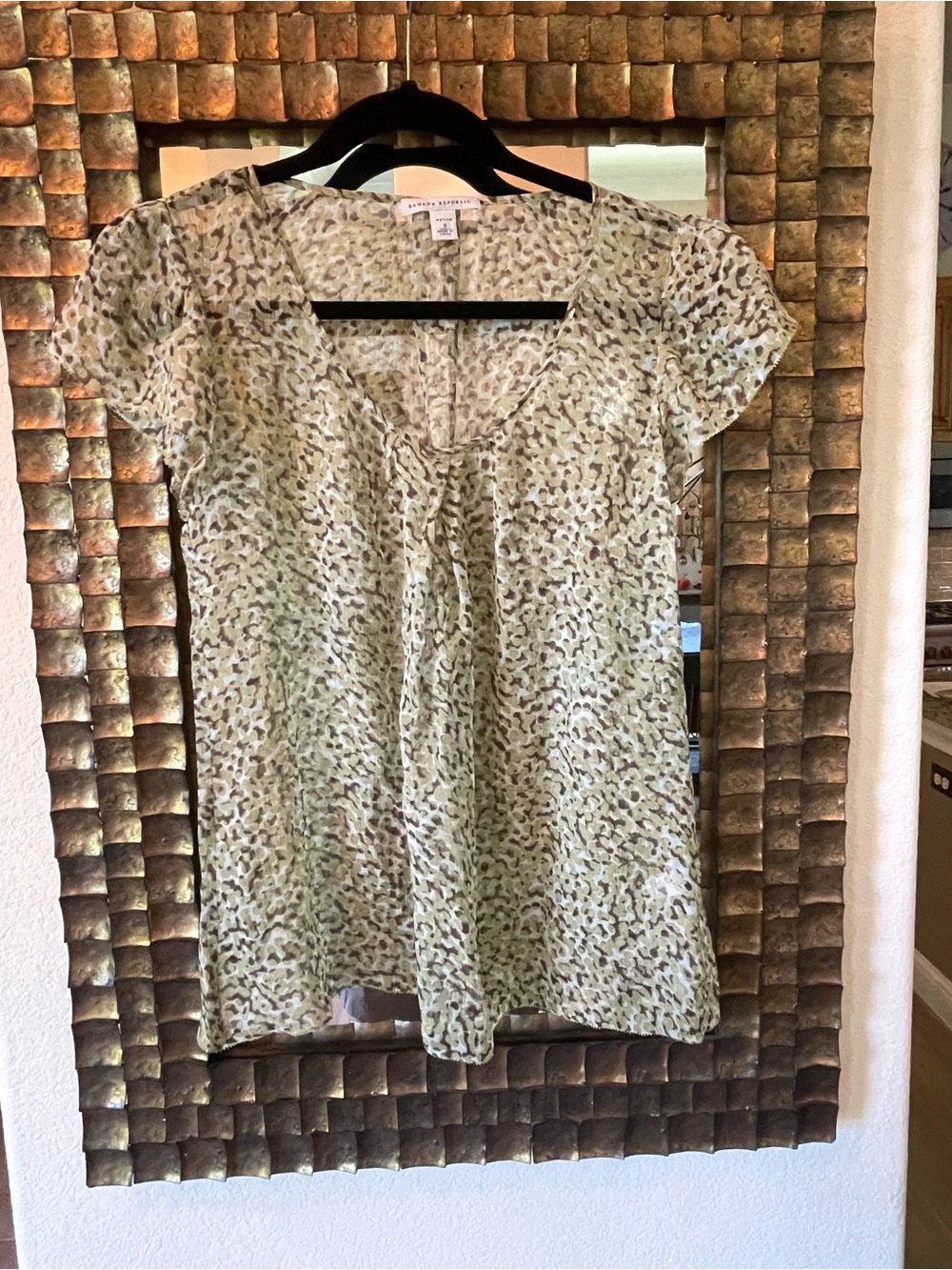 Banana Republic Sage Green Printed Cap-Sleeve Blouse